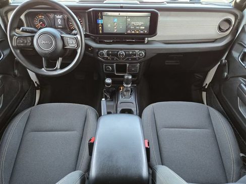 Used 2024 Jeep Wrangler Unlimited Sport AWD/4WD image 25