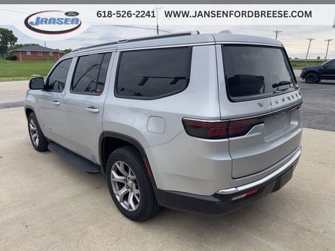 Used 2022 Jeep Wagoneer Series II AWD/4WD image 4