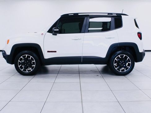 Used 2023 Jeep Renegade Trailhawk image 2