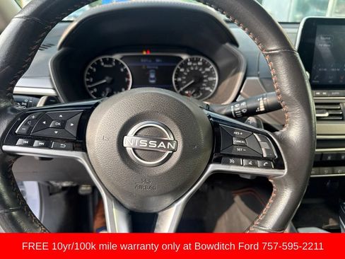 Used 2023 Nissan Altima 2.5 SR FWD image 12