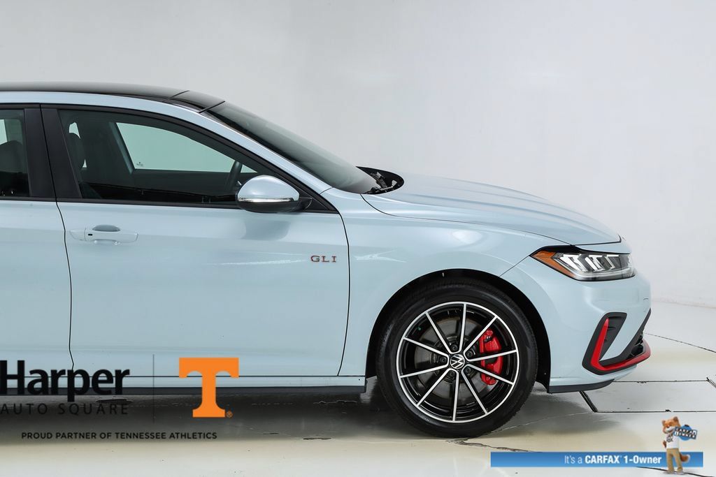 Used 2025 Volkswagen Jetta GLI Autobahn FWD image 49