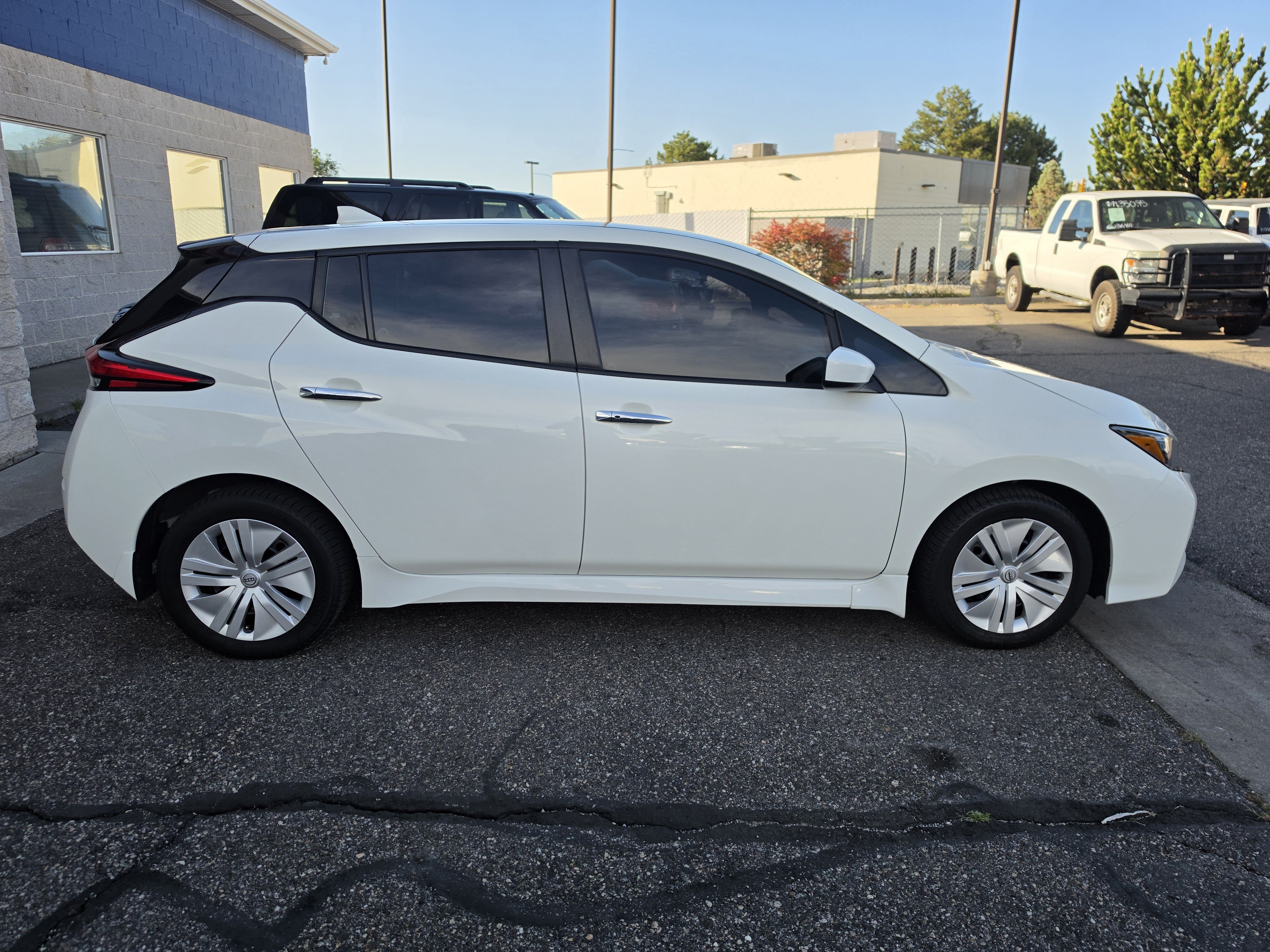 Used 2025 Nissan Leaf S FWD image 7