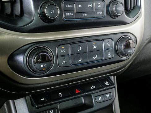 Used 2018 GMC Canyon Denali image 16