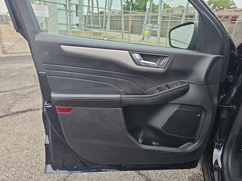 Used 2021 Ford Escape SE FWD image 25