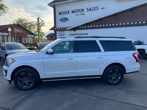 Used 2019 Ford Expedition Max XLT w/ Equipment Group 202A AWD/4WD image 11