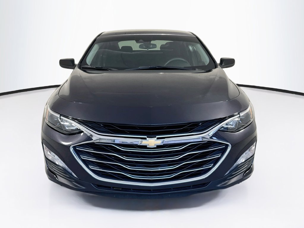 Used 2023 Chevrolet Malibu LT FWD image 2