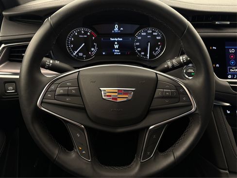 New 2026 Cadillac XT5 Luxury FWD image 19