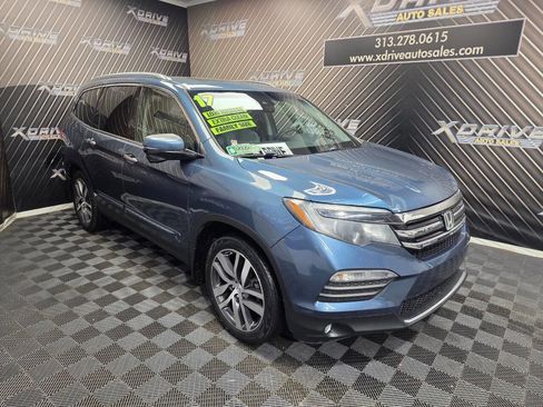 Used 2017 Honda Pilot Touring image 7