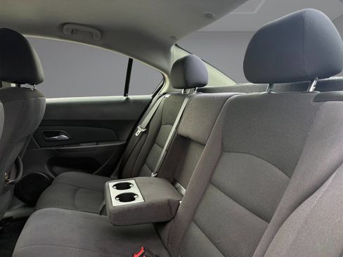 Used 2015 Chevrolet Cruze LT w/ Technology Package image 29