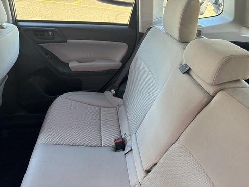 Used 2017 Subaru Forester 2.5i Premium AWD/4WD image 18