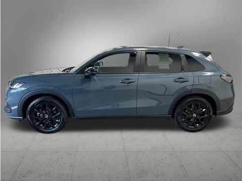 Certified 2025 Honda HR-V Sport image 3