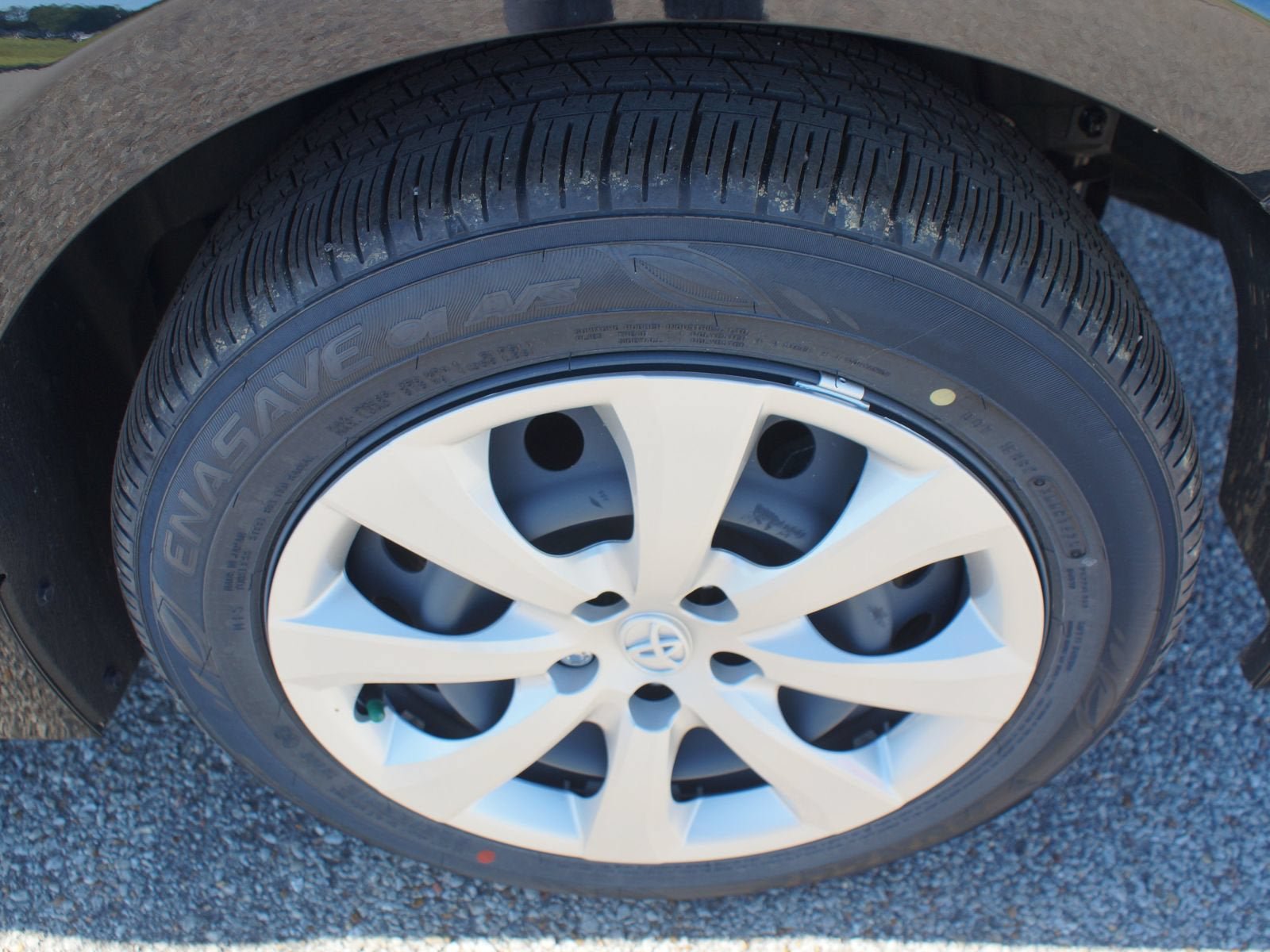 Used 2025 Toyota Corolla LE FWD image 24
