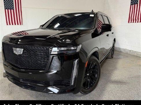 Used 2024 Cadillac Escalade Sport Platinum w/ LPO, ONYX Package image 2