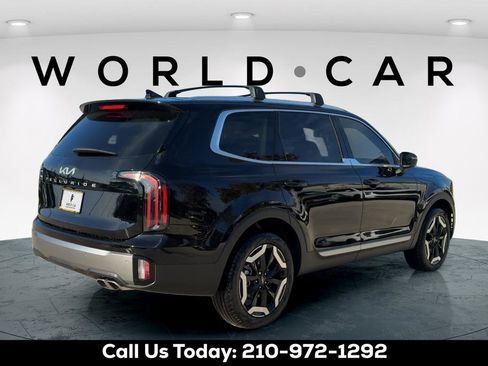 New 2025 Kia Telluride EX w/ EX Captain's Chair Package image 3