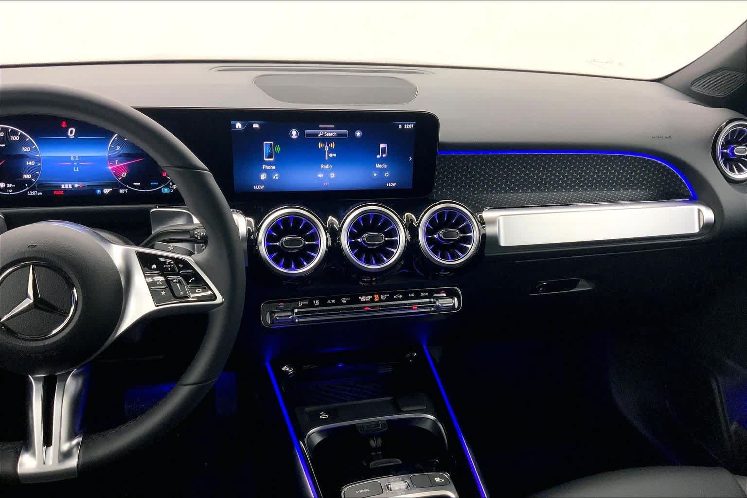 Used 2026 Mercedes-Benz GLB 250 image 24