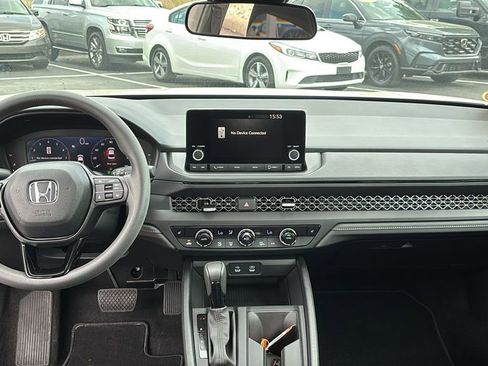 Certified 2025 Honda Accord SE image 12