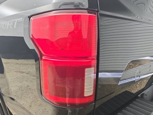 Used 2019 Ford F150 Lariat w/ Equipment Group 502A Luxury RWD image 32