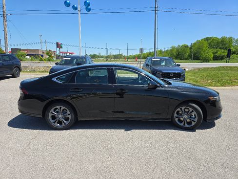 New 2026 Honda Accord EX-L image 17