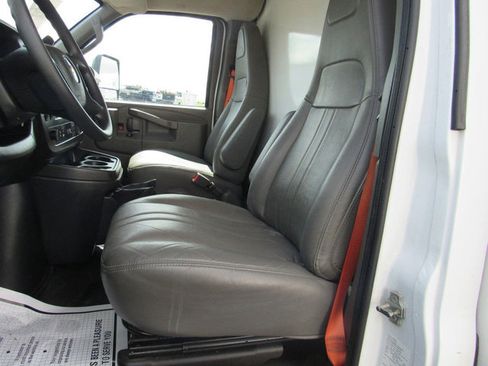 Used 2024 Chevrolet Express 3500 w/ Power Convenience Package RWD image 24