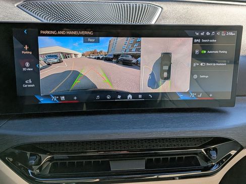 New 2026 BMW 330i xDrive Sedan w/ M Sport Package image 23