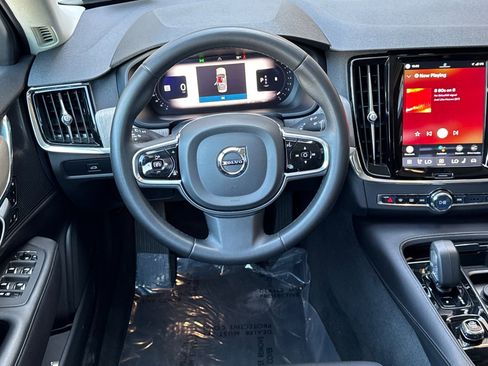 Certified 2023 Volvo S90 B6 Plus w/ Protection Package Premier AWD/4WD image 17