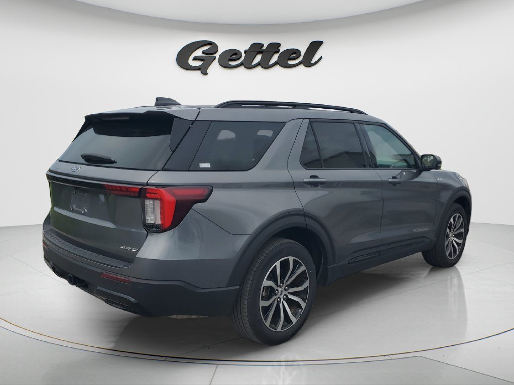 Used 2025 Ford Explorer ST-Line AWD/4WD image 5