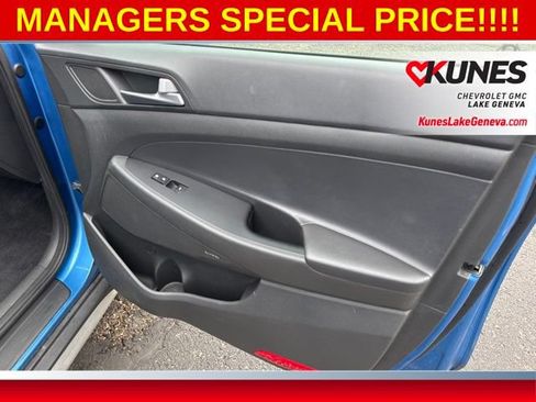 Used 2017 Hyundai Tucson SE Plus AWD/4WD image 21