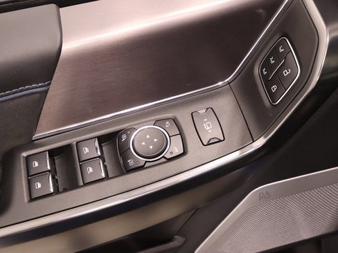 New 2026 Ford F450 Platinum w/ FX4 Off-Road Package image 10