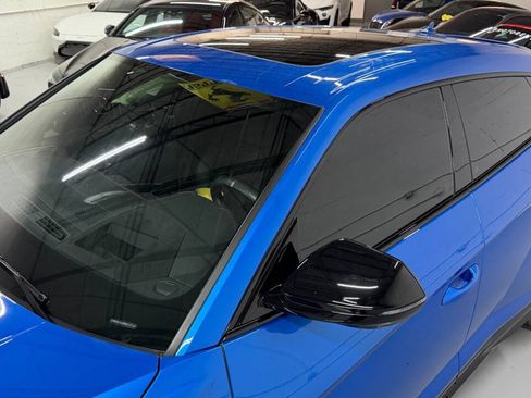 Used 2021 Lamborghini Urus AWD/4WD image 25