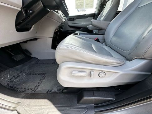 Used 2019 Honda Odyssey Touring image 11