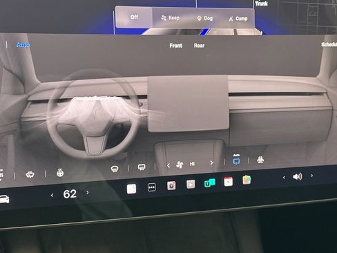 Used 2023 Tesla Model Y Performance image 23