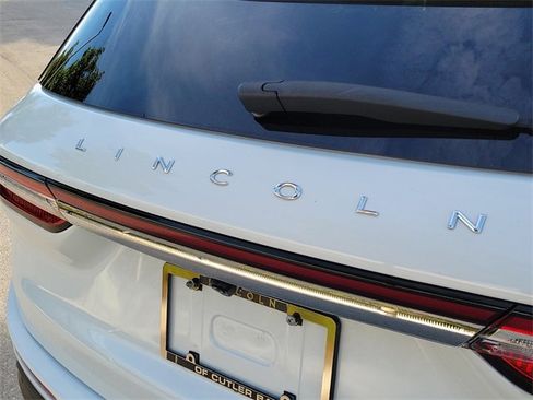 Certified 2022 Lincoln Corsair FWD image 7