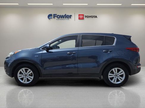 Used 2018 Kia Sportage LX AWD/4WD image 4