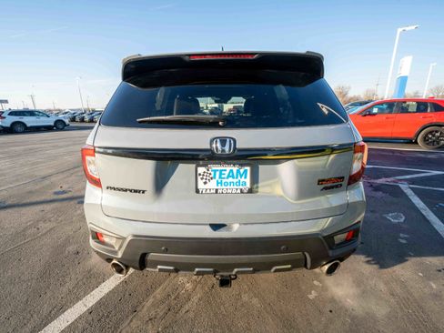 Certified 2024 Honda Passport TrailSport image 5