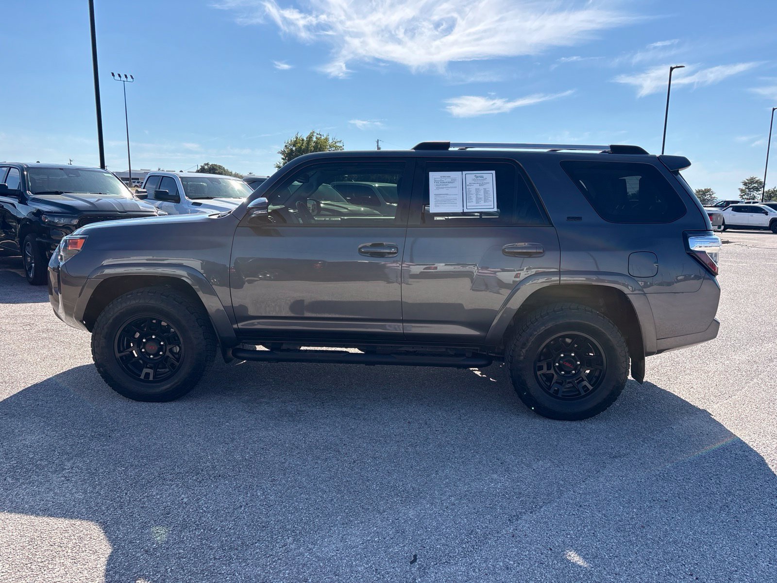 Used 2023 Toyota 4Runner SR5 Premium w/ Moonroof Package AWD/4WD image 2