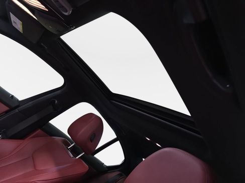 Used 2022 BMW 330i Sedan w/ M Sport Package image 29