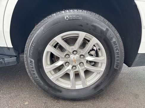 Used 2024 Chevrolet Tahoe LT image 30