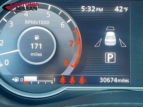 Used 2024 Nissan Versa SR w/ Electronics Package image 15