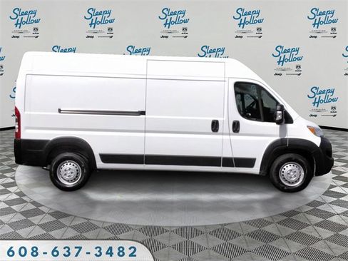 Used 2025 RAM ProMaster 2500 w/ Safety Group image 4