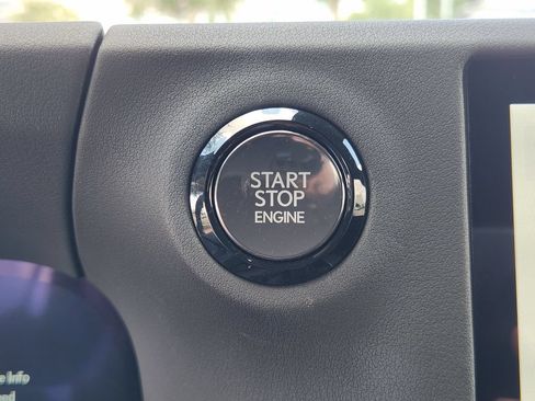 Used 2024 Lexus GX 550 AWD/4WD image 20