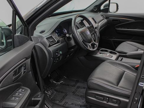 Used 2023 Honda Passport EX-L image 18