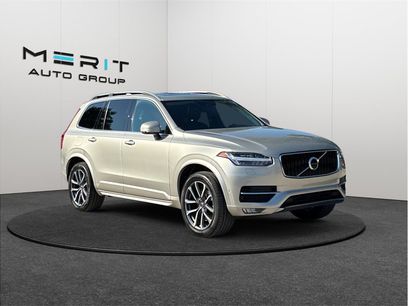 Used 2018 Volvo XC90 T6 Momentum w/ Convenience Package