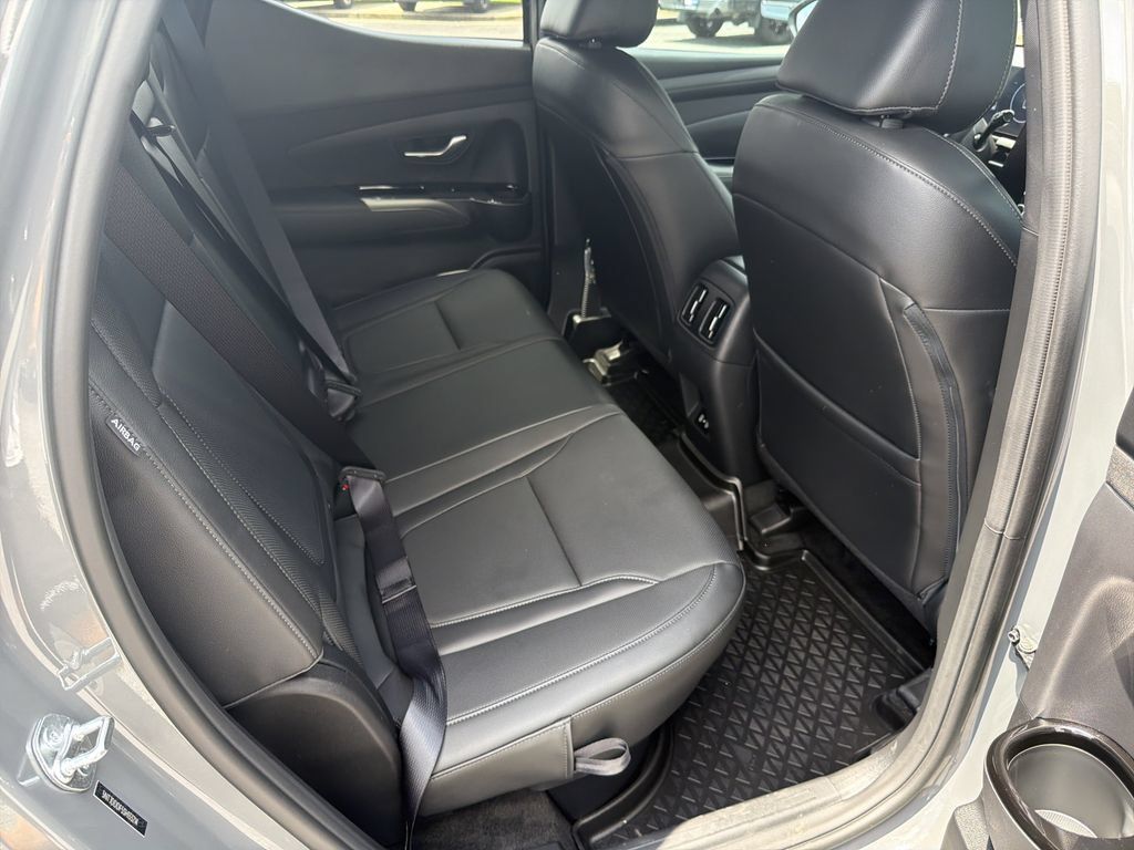 Used 2025 Hyundai Santa Cruz XRT AWD/4WD image 16