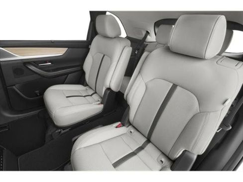 Used 2024 MAZDA CX-90 Plug-In Hybrid w/ Premium Pkg AWD/4WD image 16