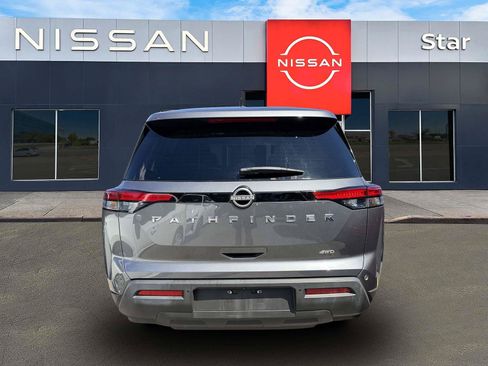 Used 2023 Nissan Pathfinder S AWD/4WD image 3