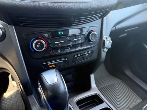 Used 2019 Ford Escape SEL AWD/4WD image 18