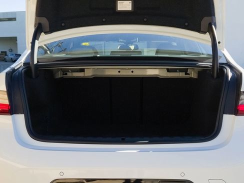 Used 2024 BMW M340i w/ Premium Package image 23