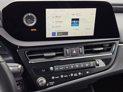 Used 2025 Lexus ES 350 w/ Accessory Package (Z2) FWD image 17