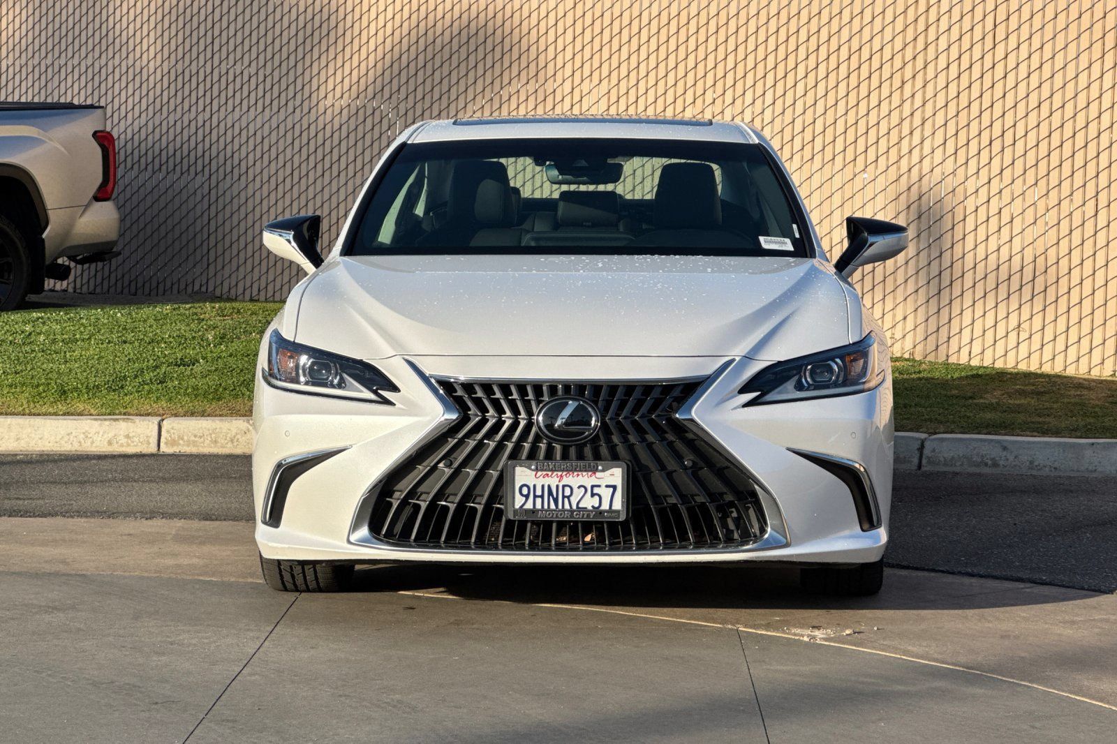 Used 2024 Lexus ES 350 w/ Premium Package FWD image 9