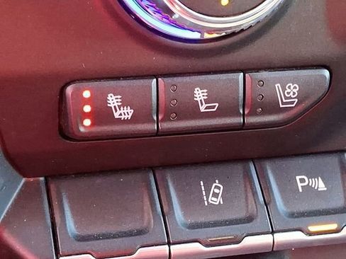 Used 2022 GMC Sierra 2500 Denali AWD/4WD image 41